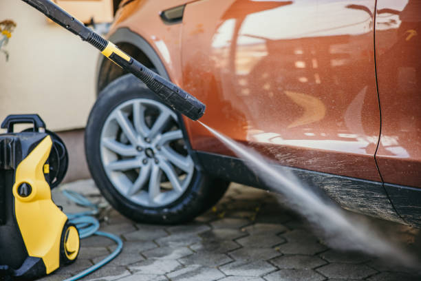 Best Commercial Building Pressure Washing  in Malmstrom Af, MT